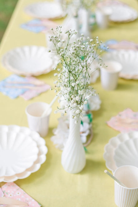 Eco-Friendly Yellow Disposable Pastel Paper Table Cover