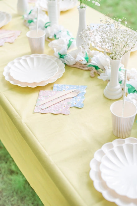 Eco-Friendly Yellow Disposable Pastel Paper Table Cover