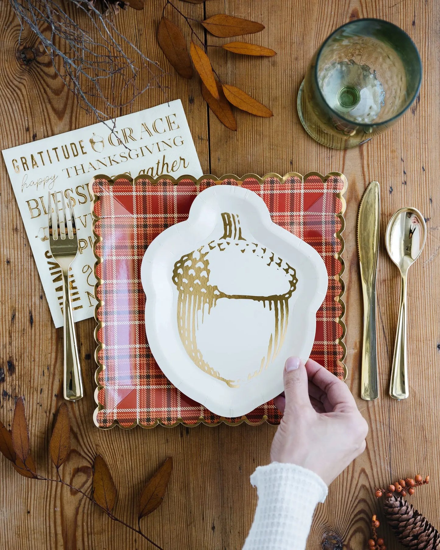 Harvest Plaid Scalloped Plate 9"